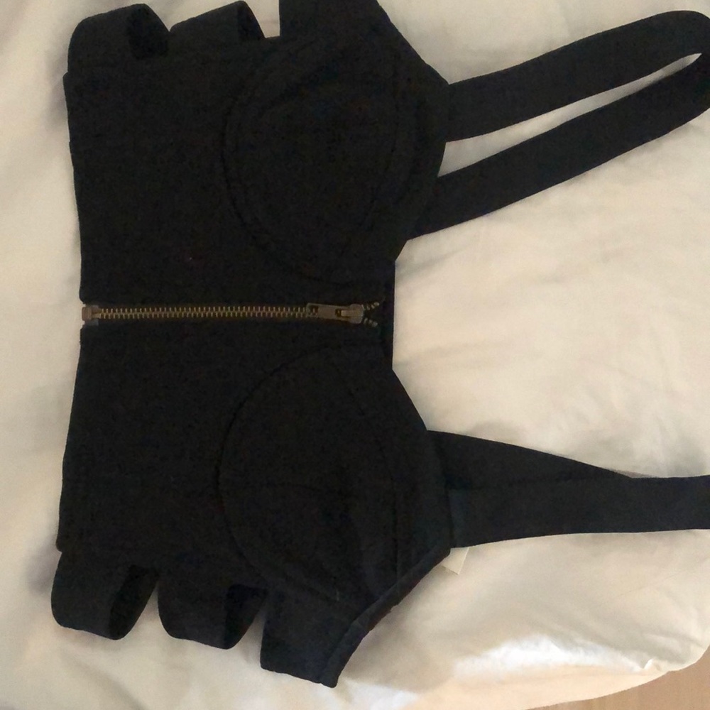 NWT Zip up crop top